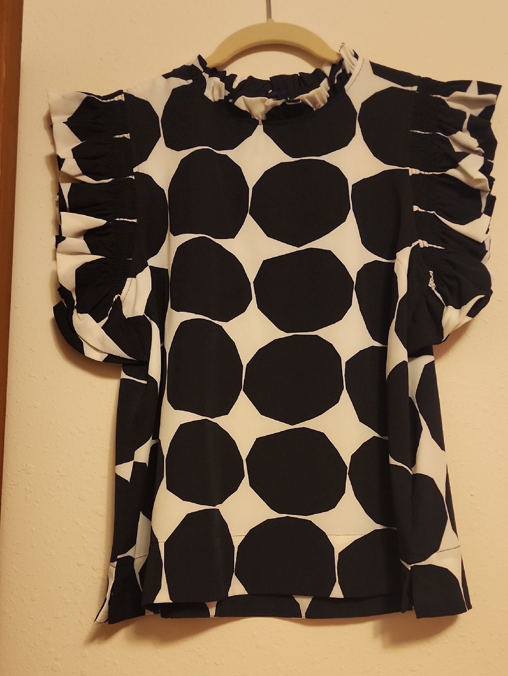 JODIFL Black and White Polka Dot Ruffle Sleeve Blouse